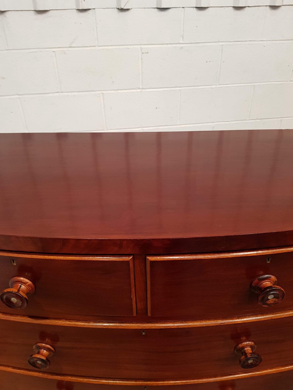 ANTIQUE VICTORIAN MAHOGANY BOW FRONT CHEST OF DRAWERS C1880 View V