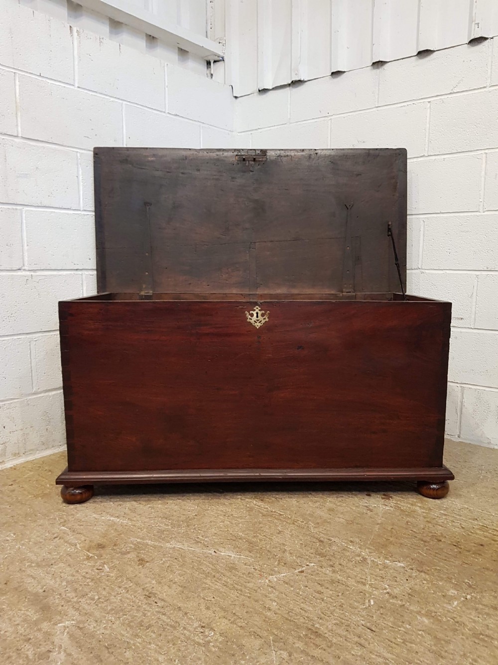 ANTIQUE EIGHTEENTH CENTURY PERIOD MAHOGANY BOX COFFER C1780 View VII