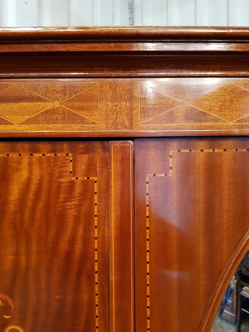 ANTIQUE EDWARDIAN MAHOGANY INLAID TRIPLE WARDROBE C1900 View III