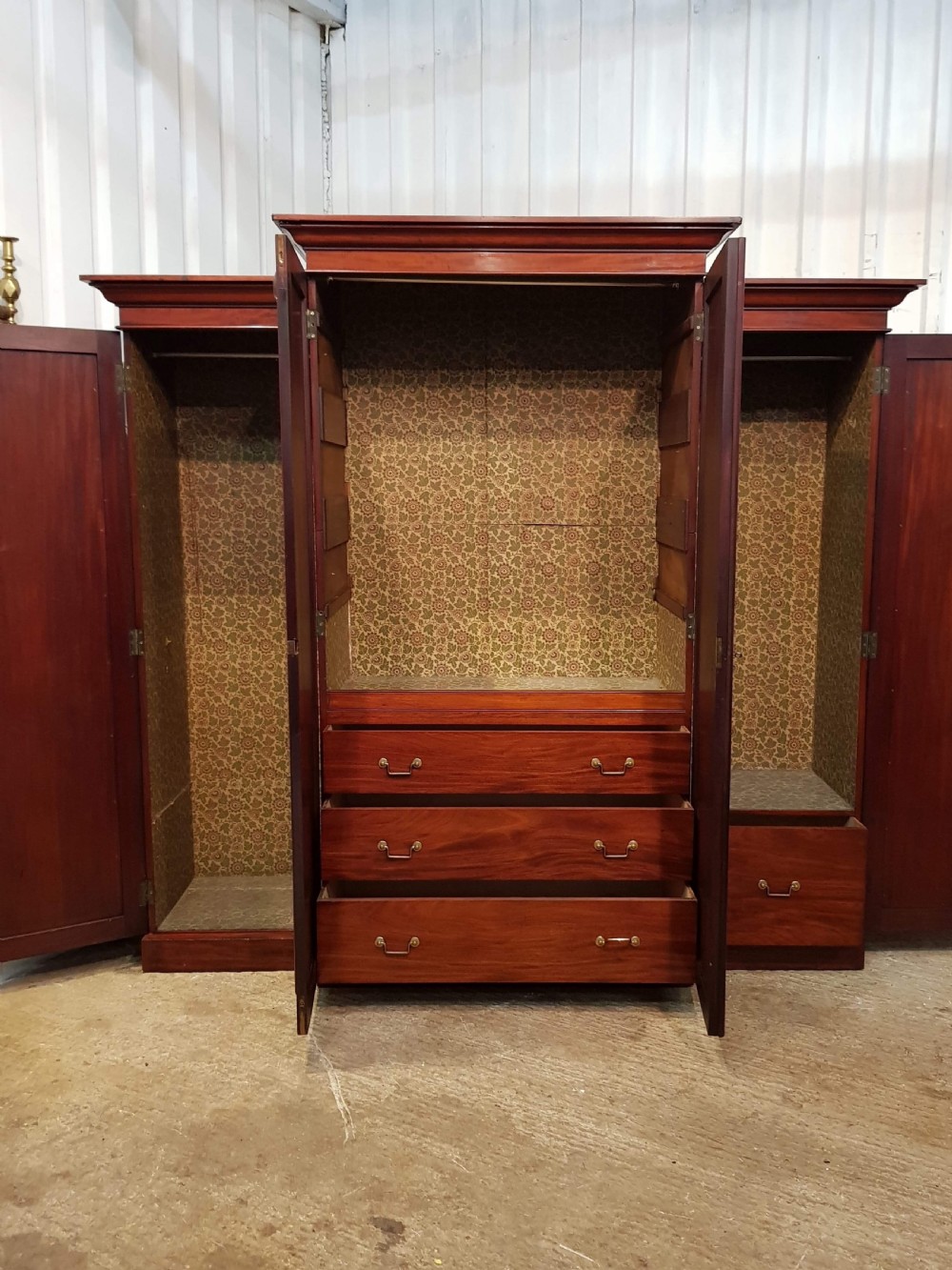 ANTIQUE VICTORIAN MAHOGANY FOUR DOOR BREAKFRONT WARDROBE  COMPACTUM C1880 View V
