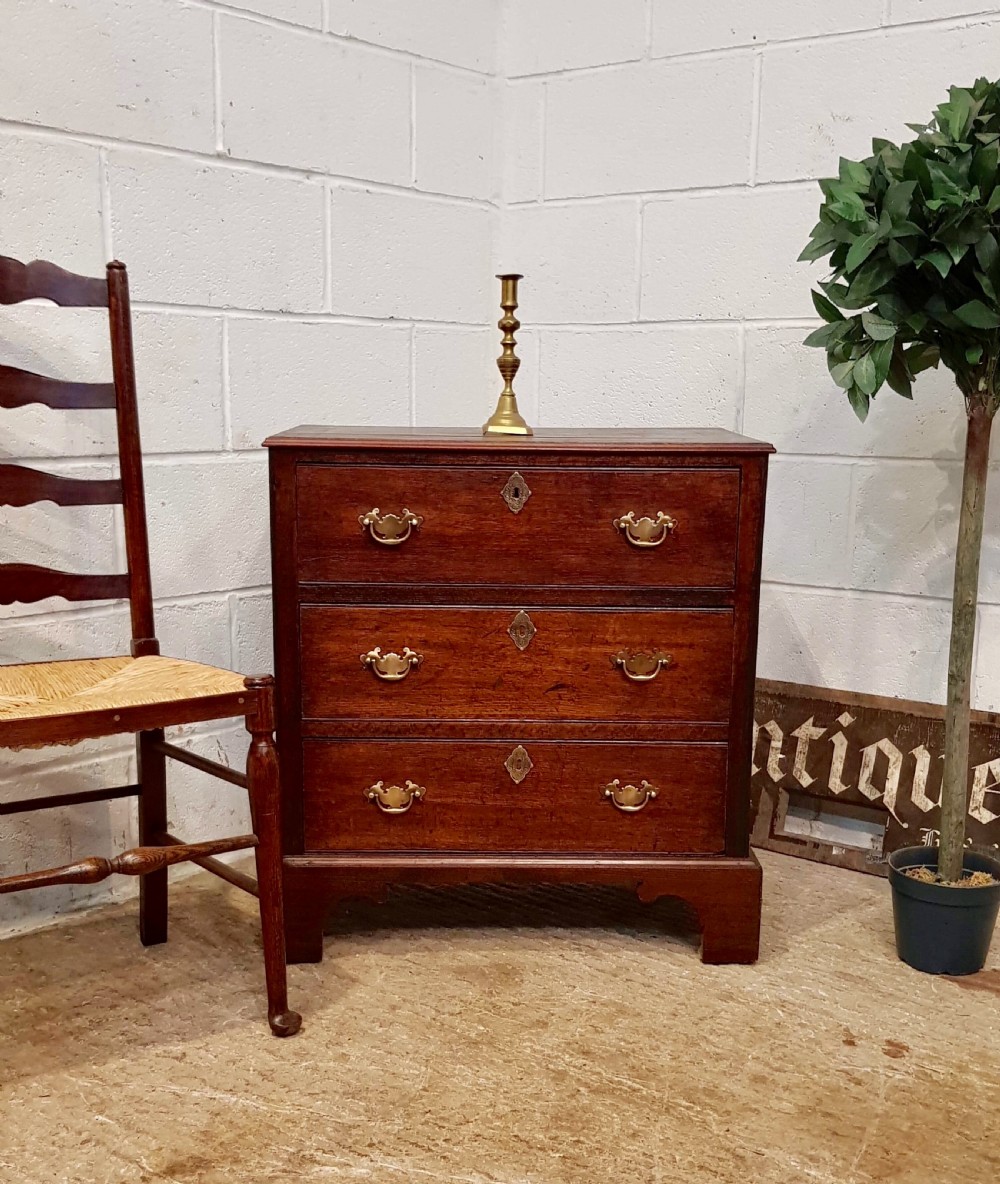 ANTIQUE 18TH CENTURY PERIOD OAK DWARF CHEST OF DRAWERS C1780