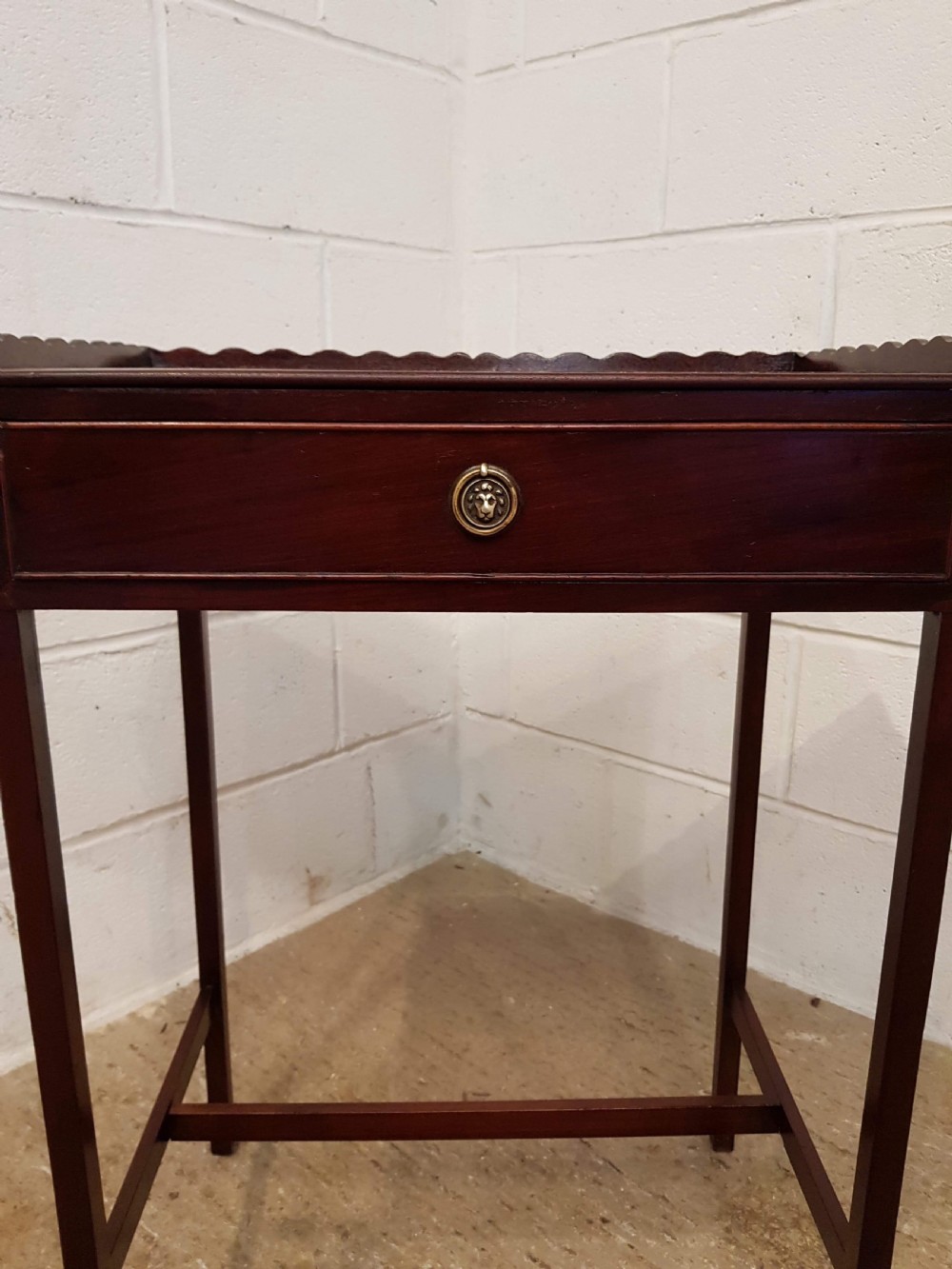 ANTIQUE SMALL REGENCY MAHOGANY SIDE TABLE C1820 View II