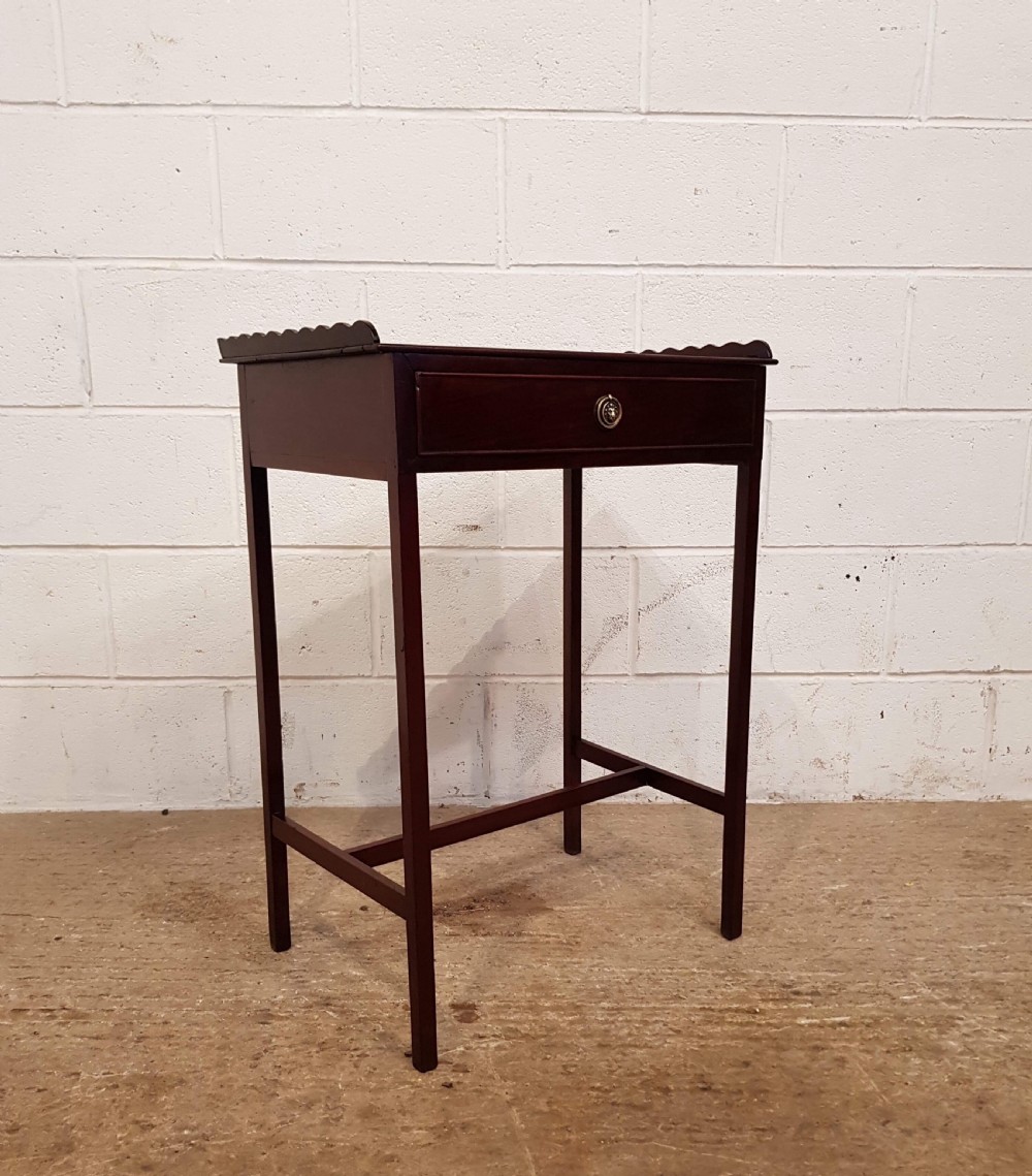 ANTIQUE SMALL REGENCY MAHOGANY SIDE TABLE C1820 View IV