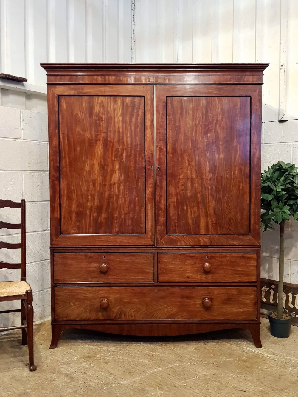 ANTIQUE REGENCY MAHOGANY LOW CLOTHES PRESS c1820