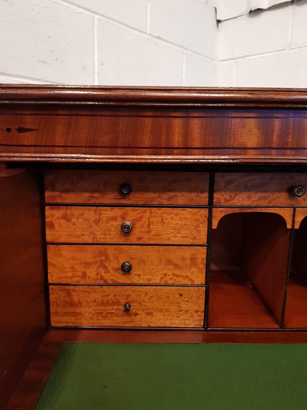 ANTIQUE REGENCY MAHOGANY SECRETAIRE  CHEST c1820 View III