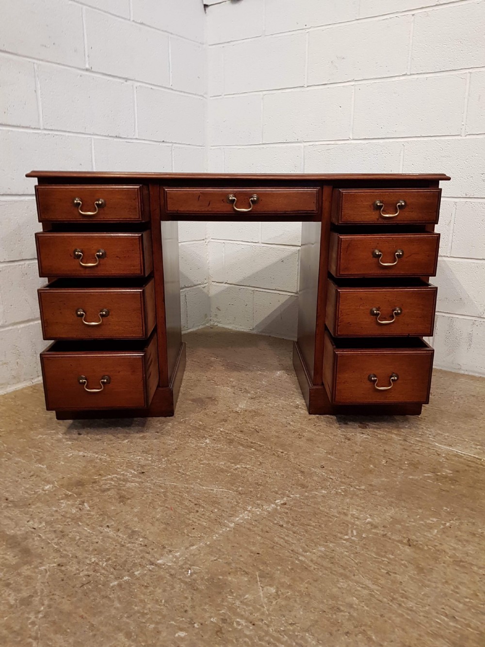 ANTIQUE VICTORIAN MAHOGANY TWIN PEDESTAL DESK C1890 View IV