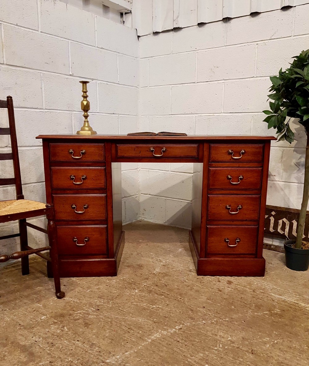 ANTIQUE VICTORIAN MAHOGANY TWIN PEDESTAL DESK C1890 View VI