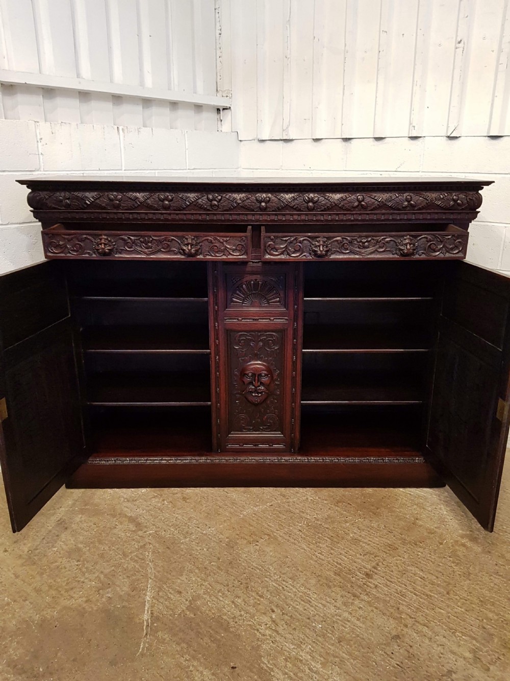 ANIQUE LARGE VICTORIAN CARVED GOTHIC OAK CUPBOARD SIDEBOARD C1880 View II