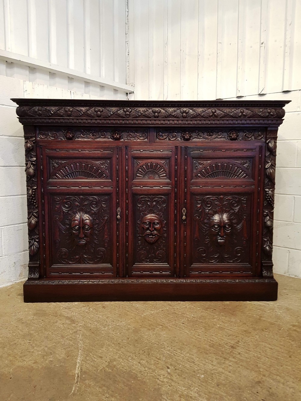 ANIQUE LARGE VICTORIAN CARVED GOTHIC OAK CUPBOARD SIDEBOARD C1880 View IV