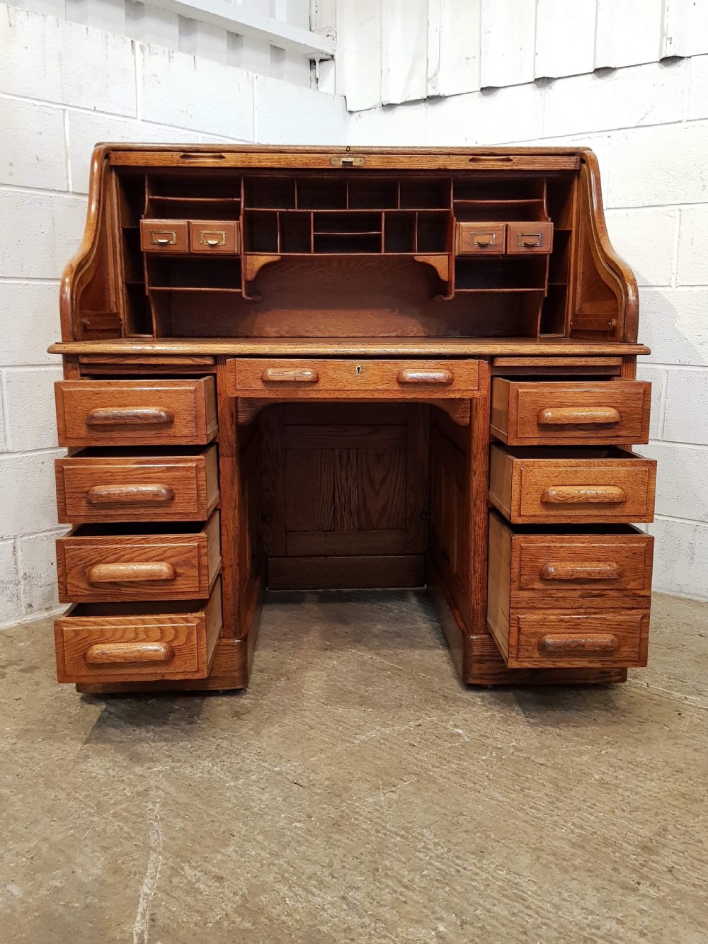 ANTIQUE VICTORIAN OAK ROLL TOP DESK C1880 View III