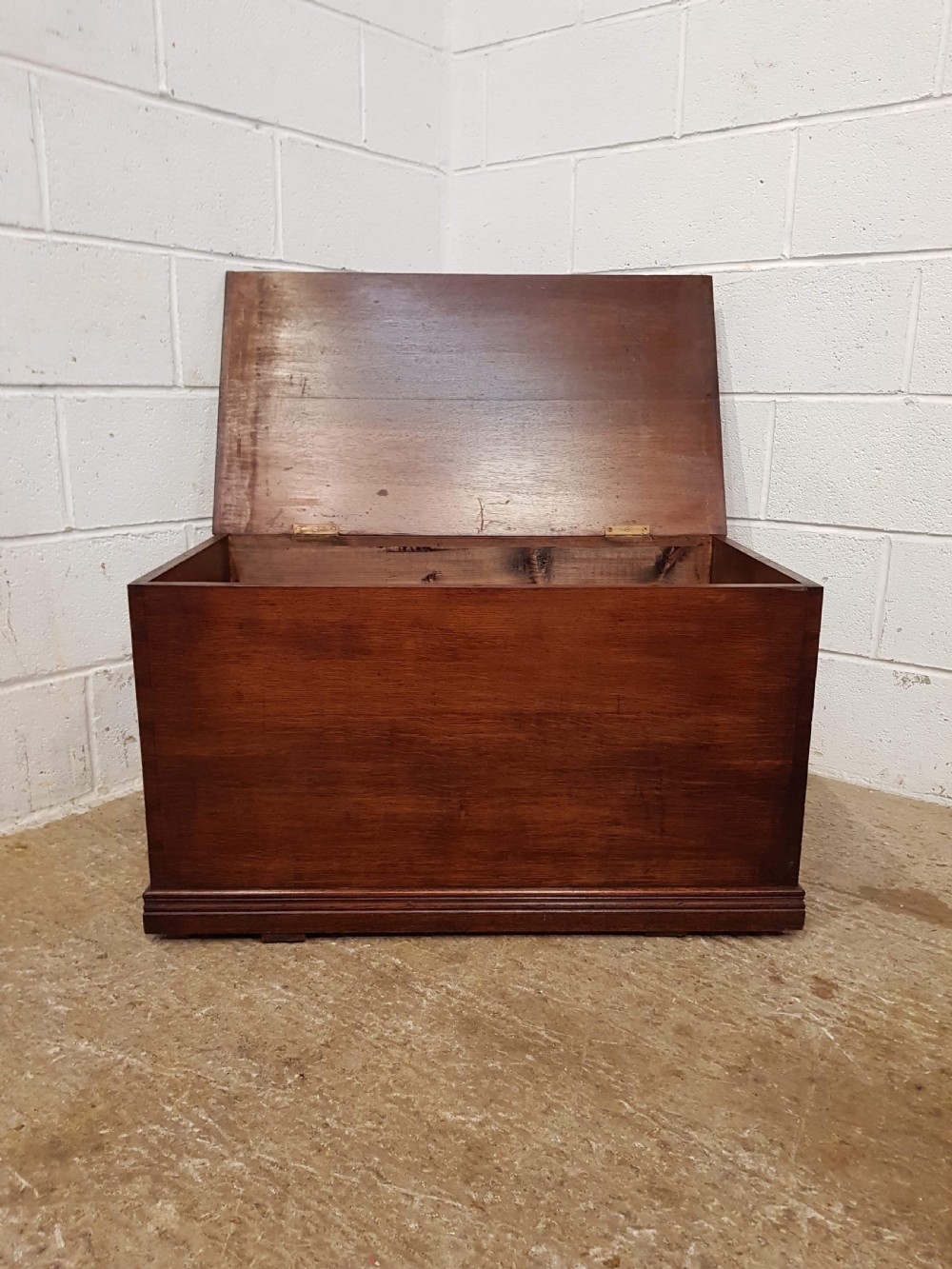 ANTIQUE LATE VICTORIAN OAK BLANKET BOX C1890 View V