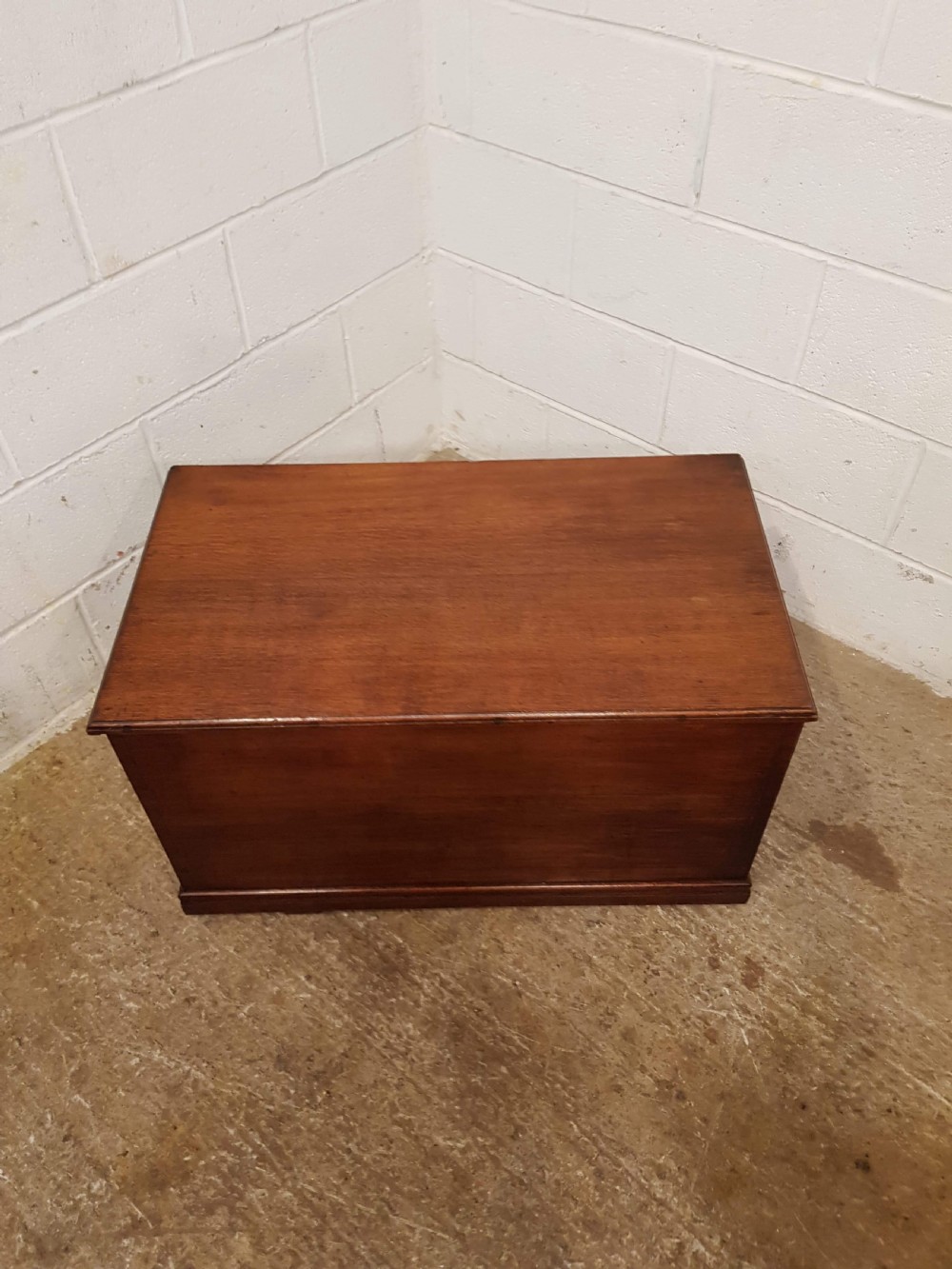 ANTIQUE LATE VICTORIAN OAK BLANKET BOX C1890 View VII