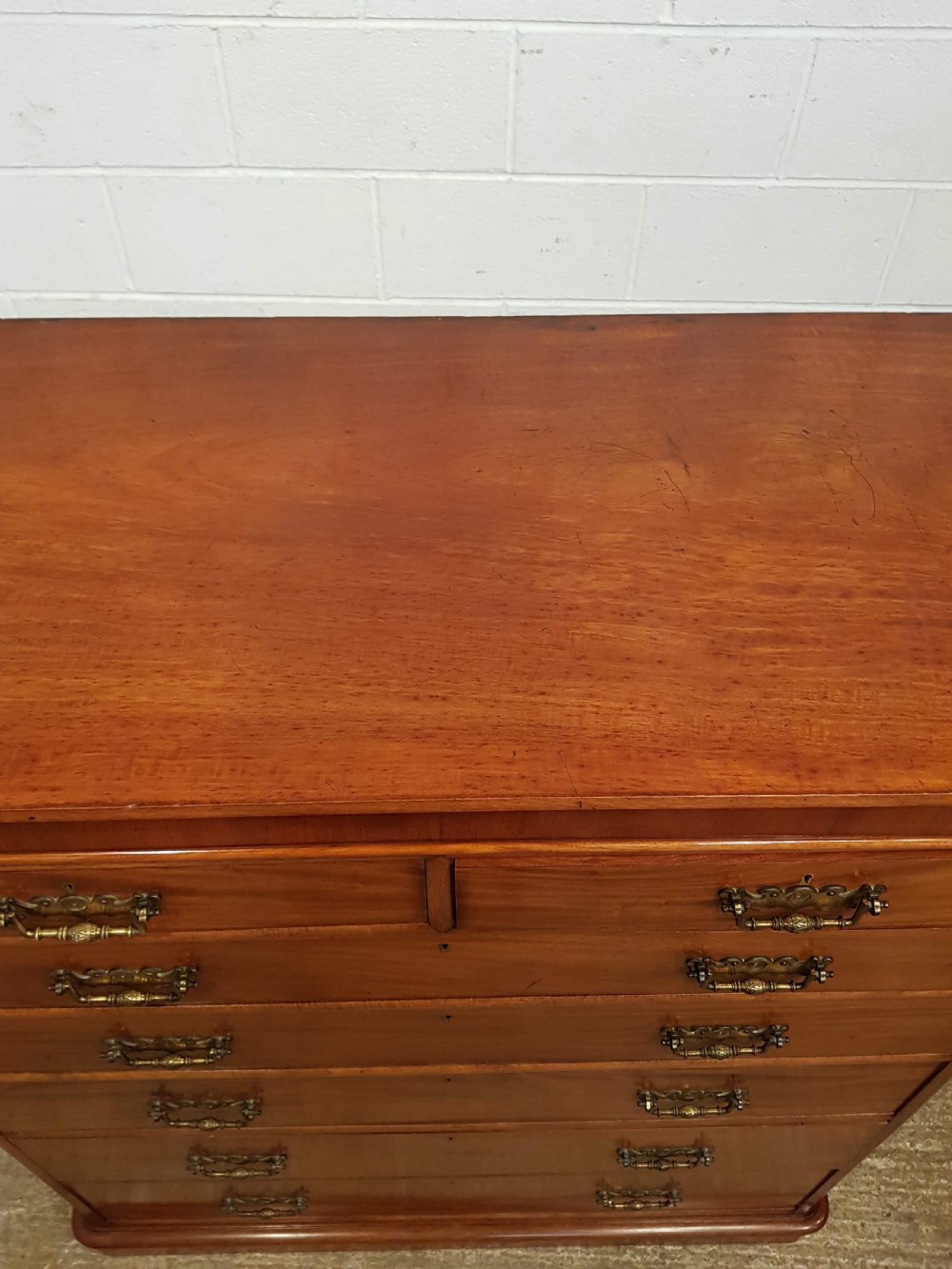 ANTIQUE LARGE VICTORIAN MAHOGANY SIX HEIGHT CHEST OF DRAWERS C1890 View III
