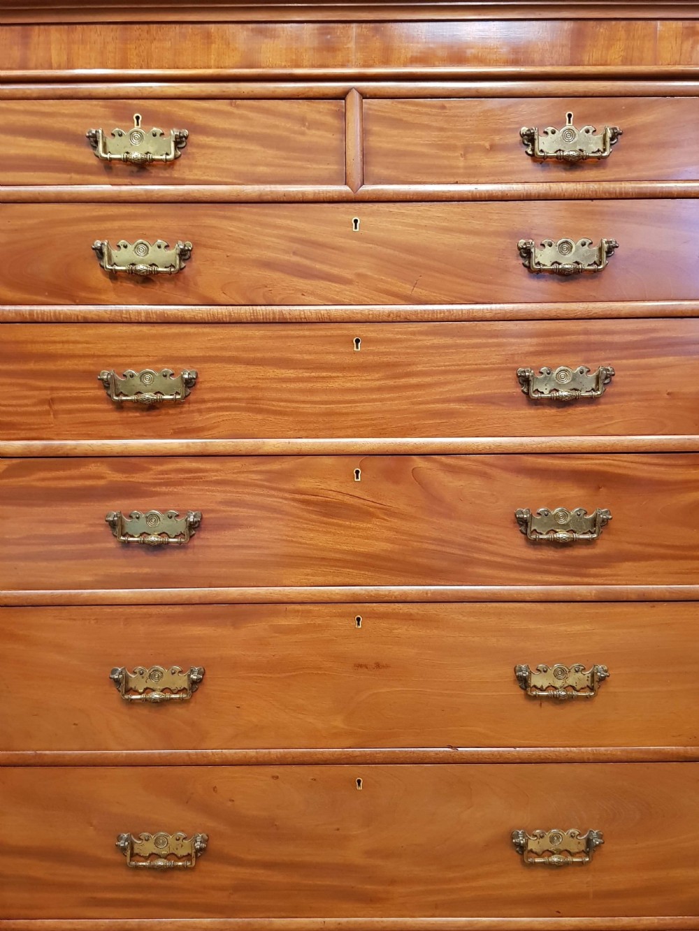 ANTIQUE LARGE VICTORIAN MAHOGANY SIX HEIGHT CHEST OF DRAWERS C1890 View IV
