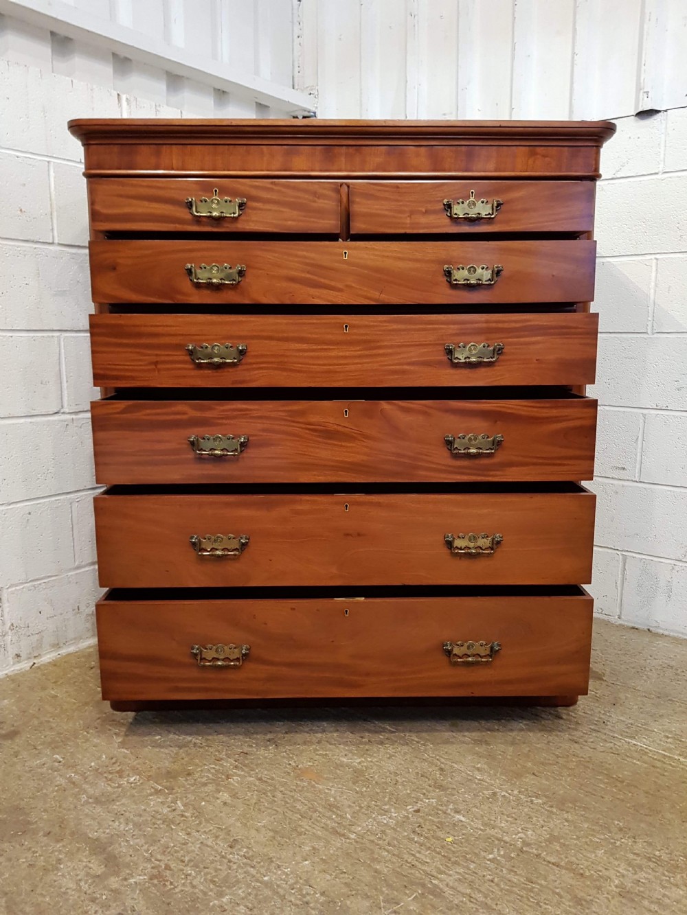 ANTIQUE LARGE VICTORIAN MAHOGANY SIX HEIGHT CHEST OF DRAWERS C1890 View VI