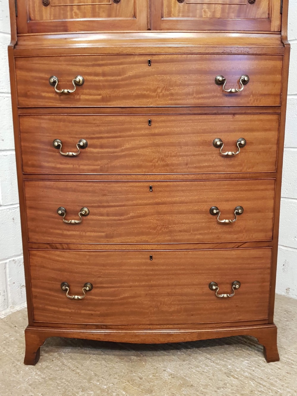 ANTIQUE EDWARDIAN MAHOGANY BOW FRONT LINEN CLOTHES PRESS C1900 View V