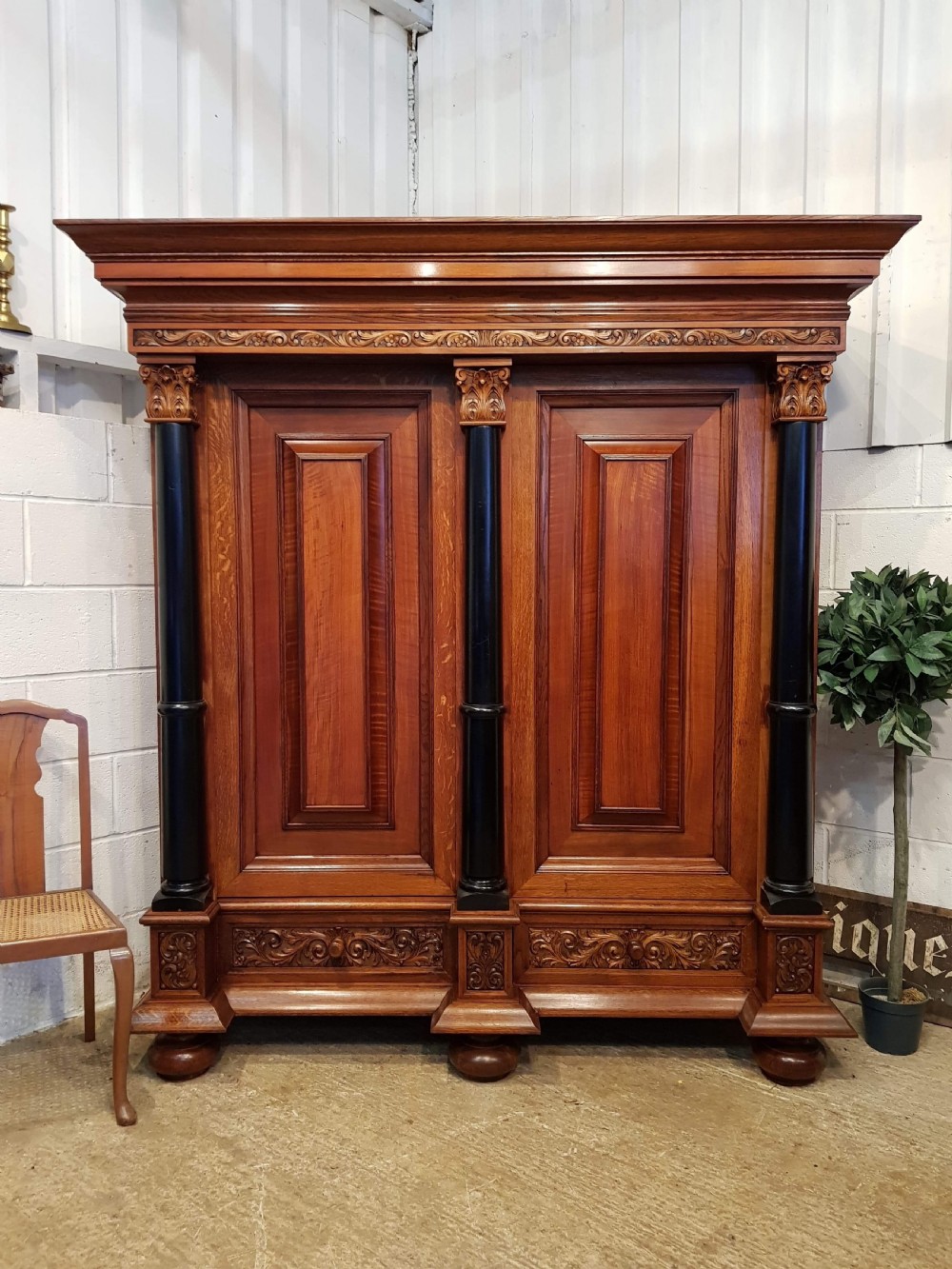 ANTIQUE FLEMISH CARVED OAK ARMOIRE C1900