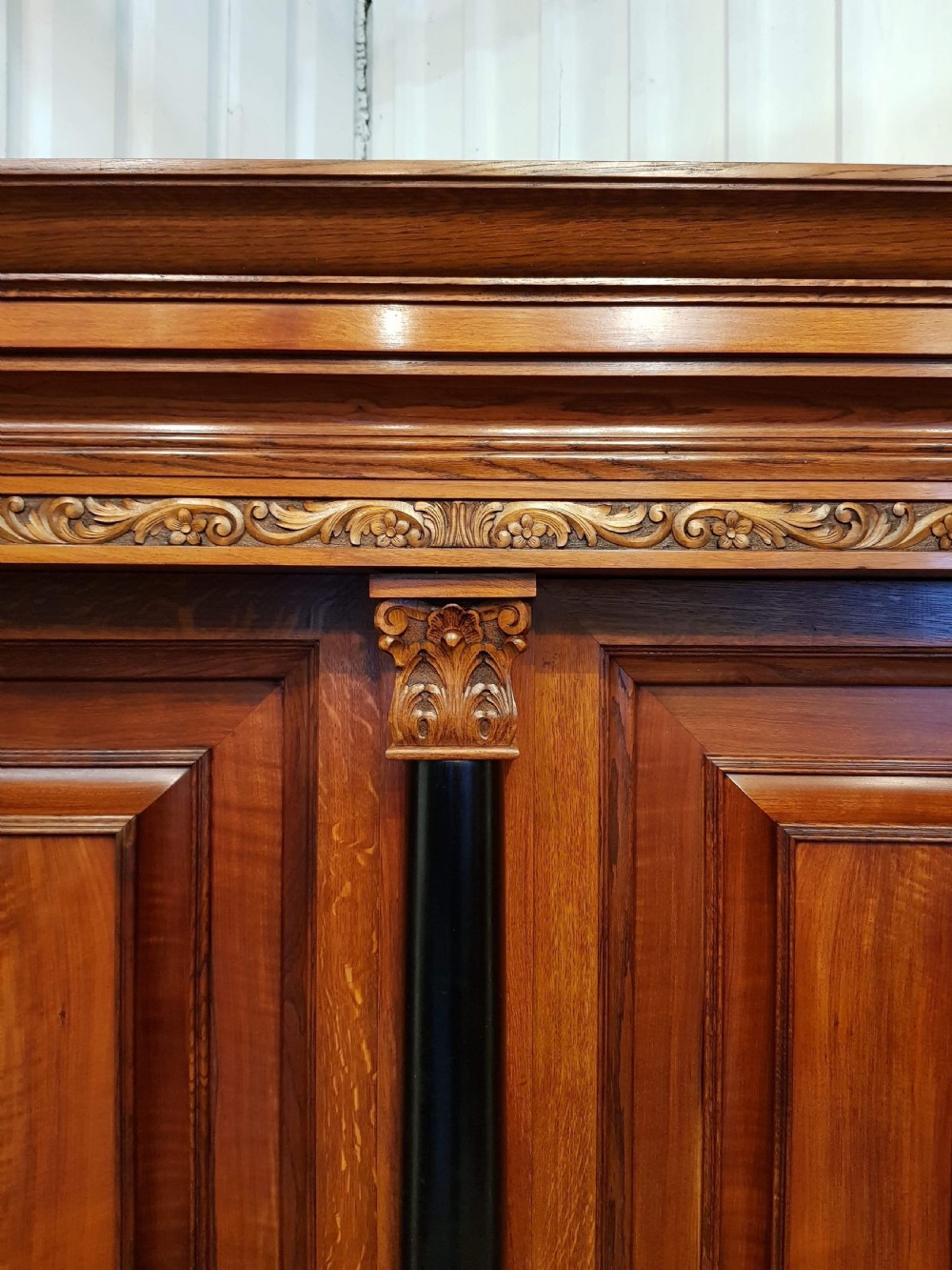 ANTIQUE FLEMISH CARVED OAK ARMOIRE C1900 View VI