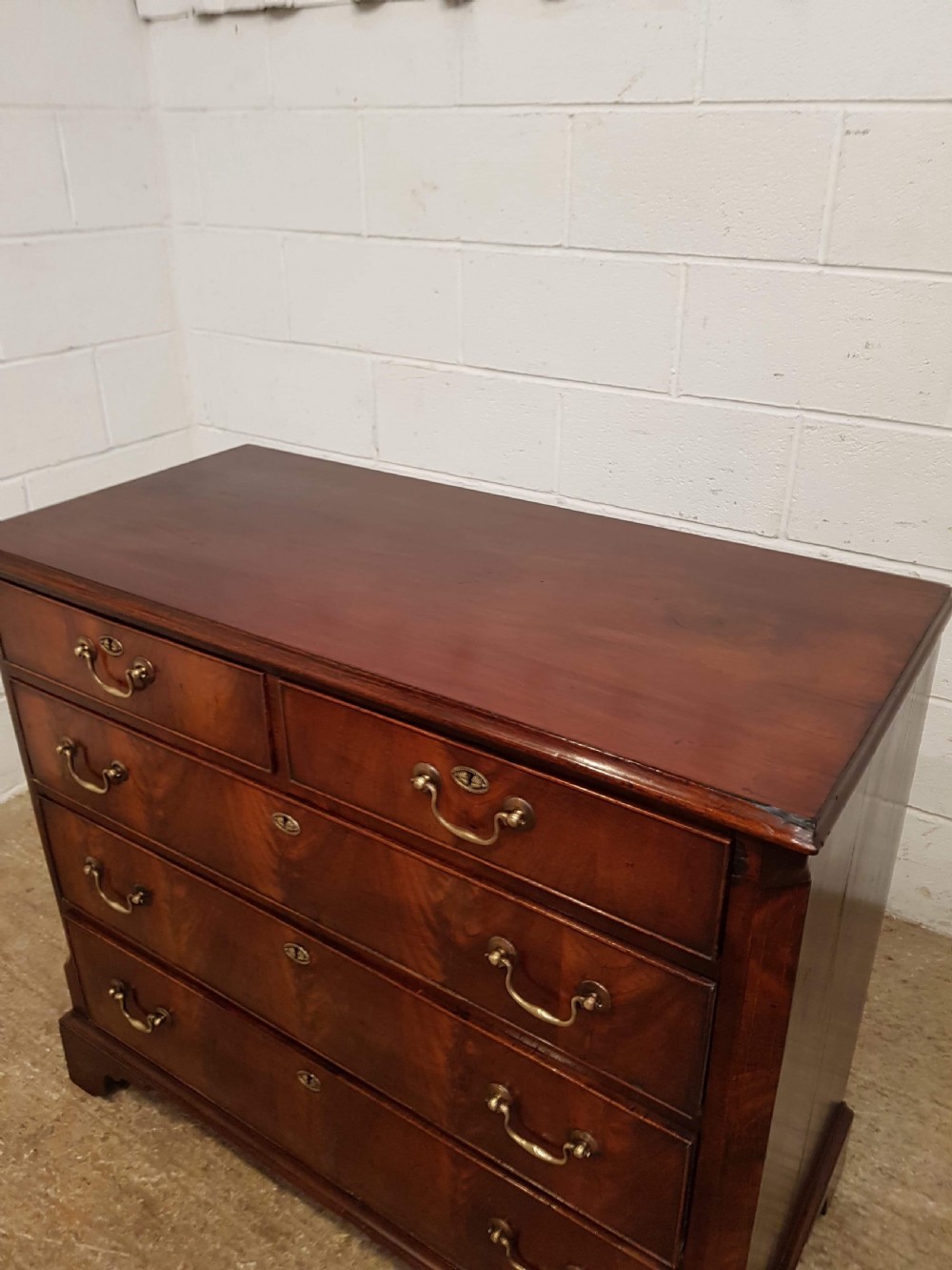 ANTIQUE 18TH CENTURY GEORGIAN PERIOD MAHOGANY CHEST OF DRAWERS C1780 View II