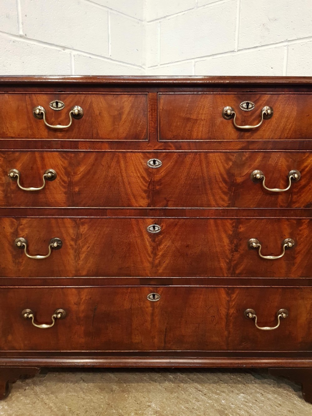 ANTIQUE 18TH CENTURY GEORGIAN PERIOD MAHOGANY CHEST OF DRAWERS C1780 View IV
