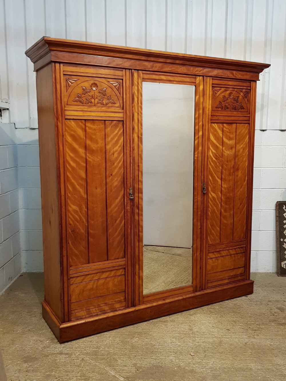 ANTIQUE LATE VICTORIAN SATINWOOD TRIPLE WARDROBE C1890  View VI
