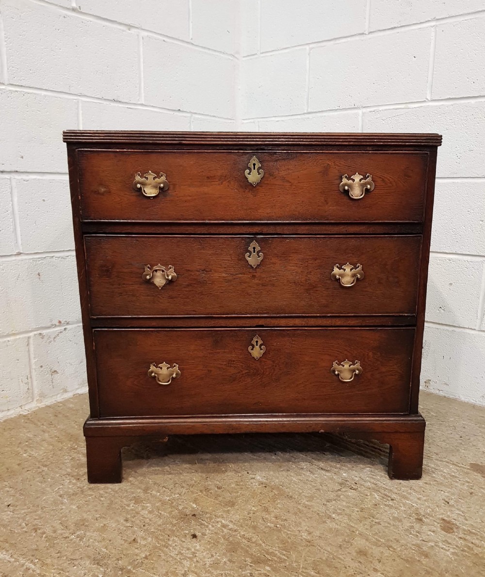 ANTIQUE 18TH CENTURY PERIOD COUNTRY OAK SMALL CHEST OF DRAWERS C1780 View IV
