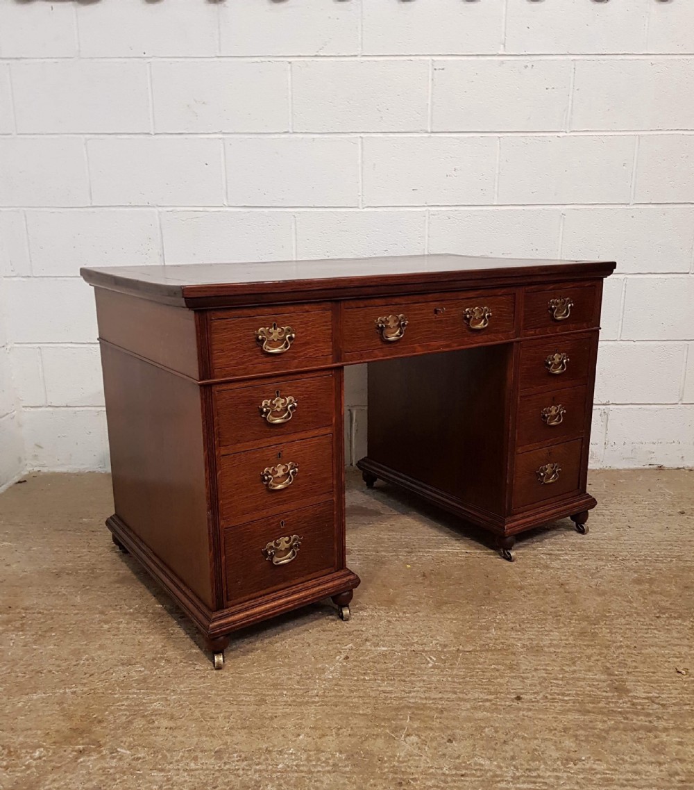 ANTIQUE VICTORIAN OAK TWIN PEDASTAL DESK  c1880 View III