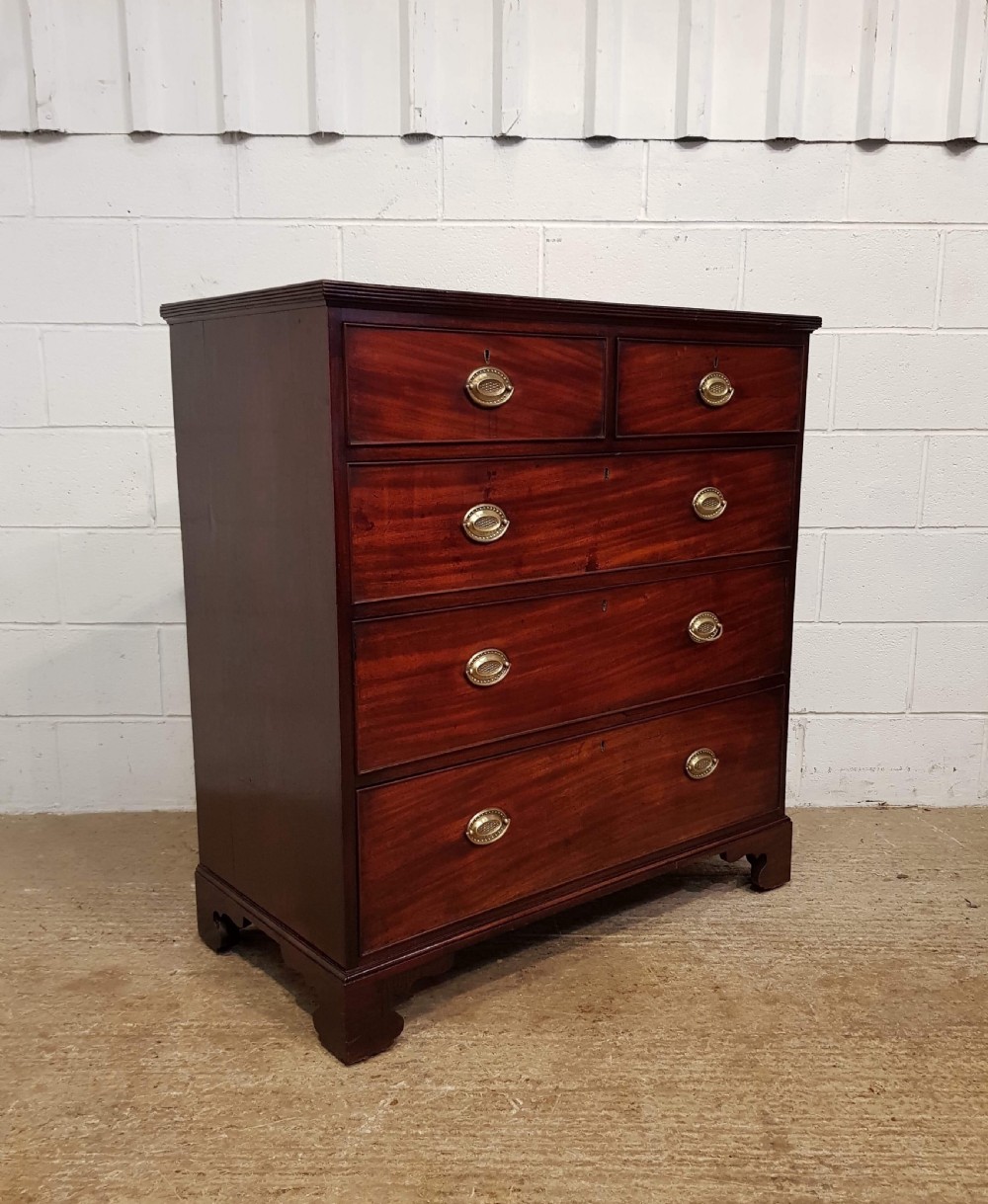 ANTIQUE 18TH CENTURY PERIOD MAHOGANY CHEST OF DRAWERS C1780 View V