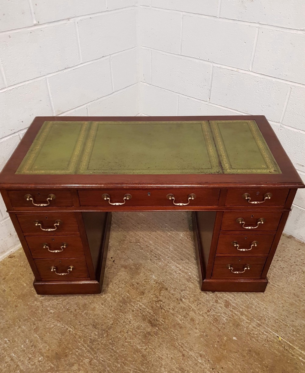 ANTIQUE LATE VICTORIAN MAHOGANY PEDESTAL DESK C1890 View II