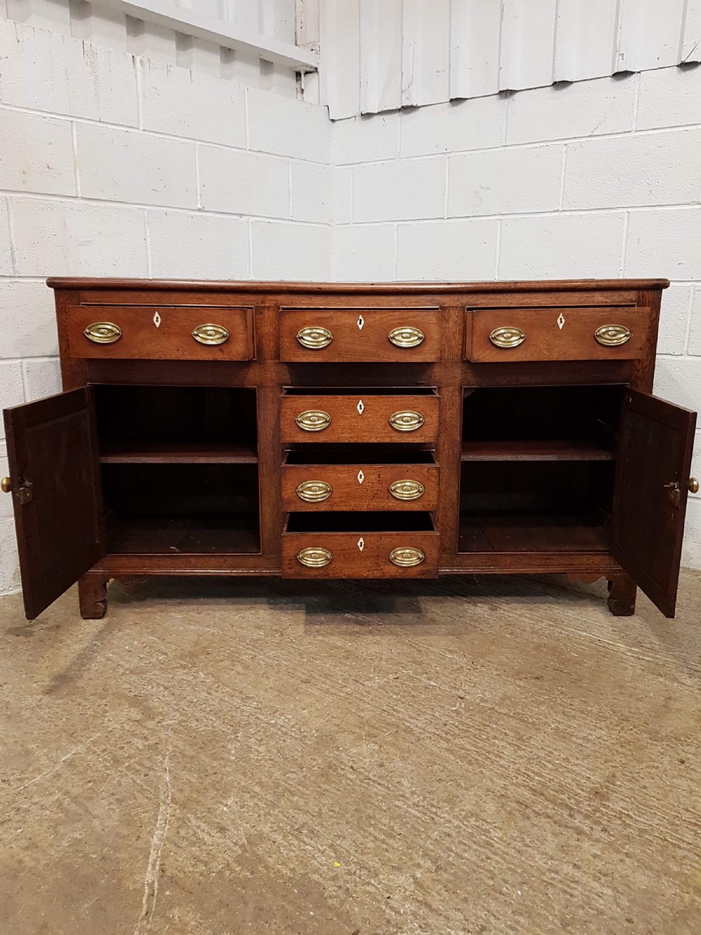 ANTIQUE 18TH CENTURY PERIOD OAK DRESSER BASE c1780 View V
