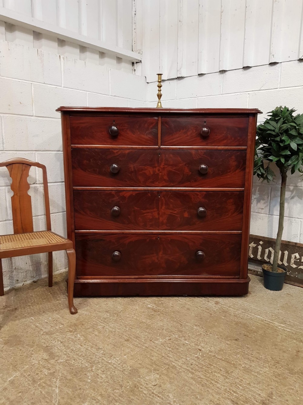 ANTIQUE VICTORIAN MAHOGANY CHEST OF DRAWERS C1880