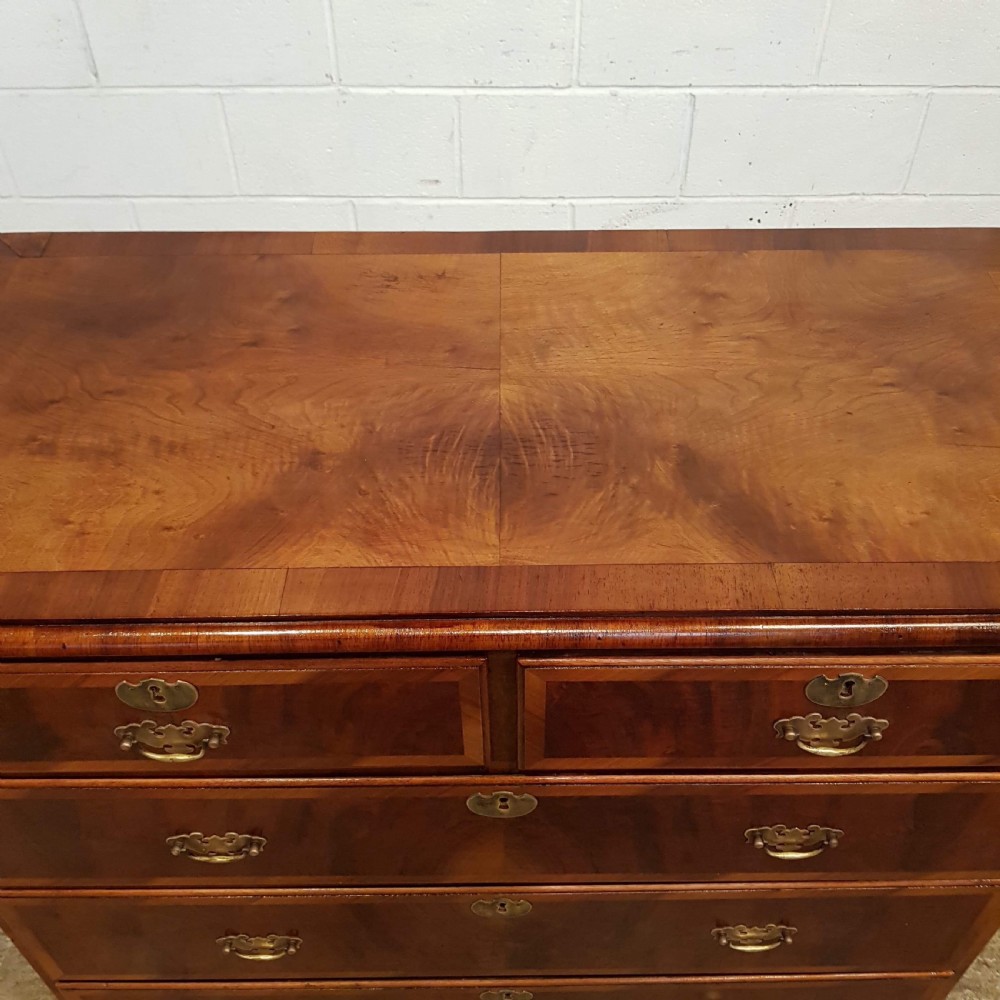 ANTIQUE LATE 18TH CENTURY BURR WALNUT CHEST OF DRAWERS C1790 View II