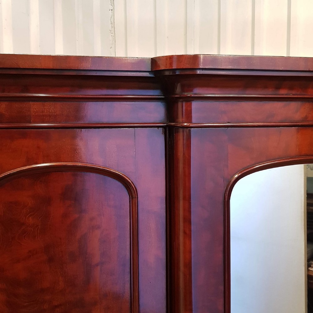ANTIQUE VICTORIAN MAHOGANY BREAKFRONT TRIPLE WARDROBE COMPACTUM C1880 View II