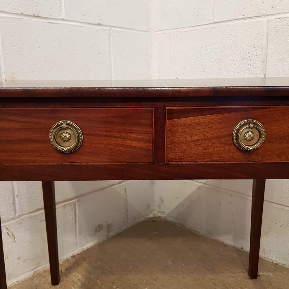 ANTIQUE SMALL REGENCY MAHOGANY SIDE TABLE C1820 View II