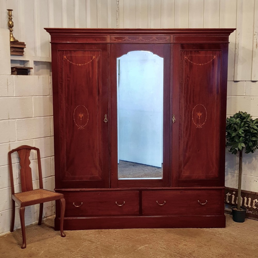 ANTIQUE EDWARDIAN MAHOGANY INLAID TRIPLE WARDROBE C1900 View III