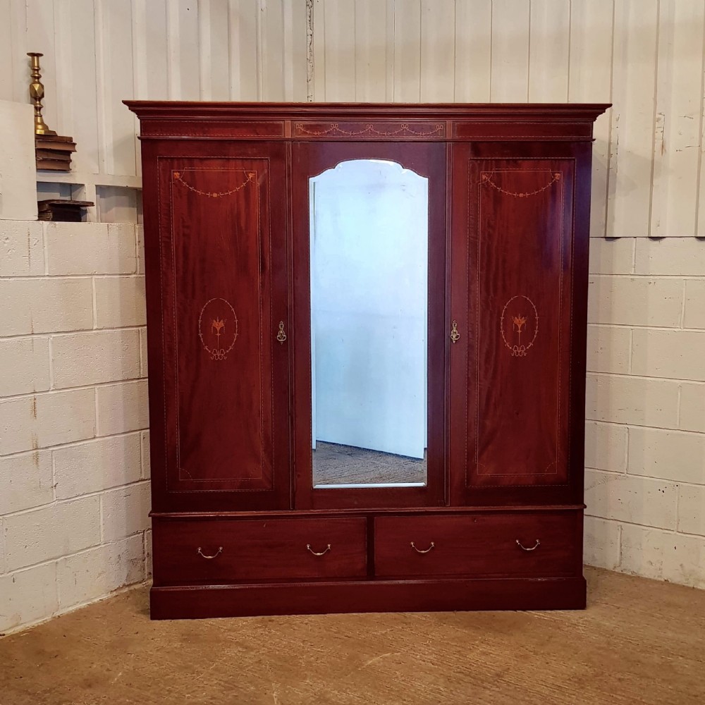 ANTIQUE EDWARDIAN MAHOGANY INLAID TRIPLE WARDROBE C1900 View IV