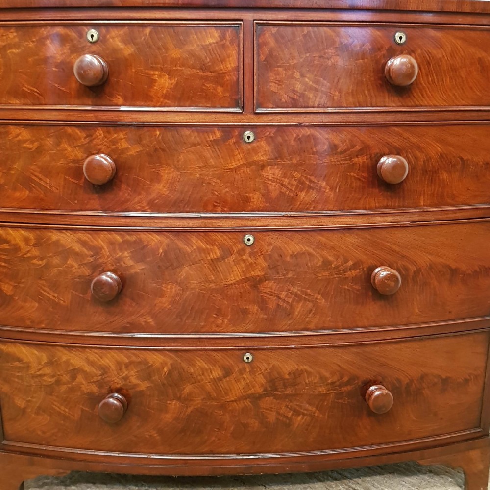 ANTIQUE EARLY VICTORIAN FEATHERED MAHOGANY BOW FRONT CHEST OF DRAWERS C1840 View IV