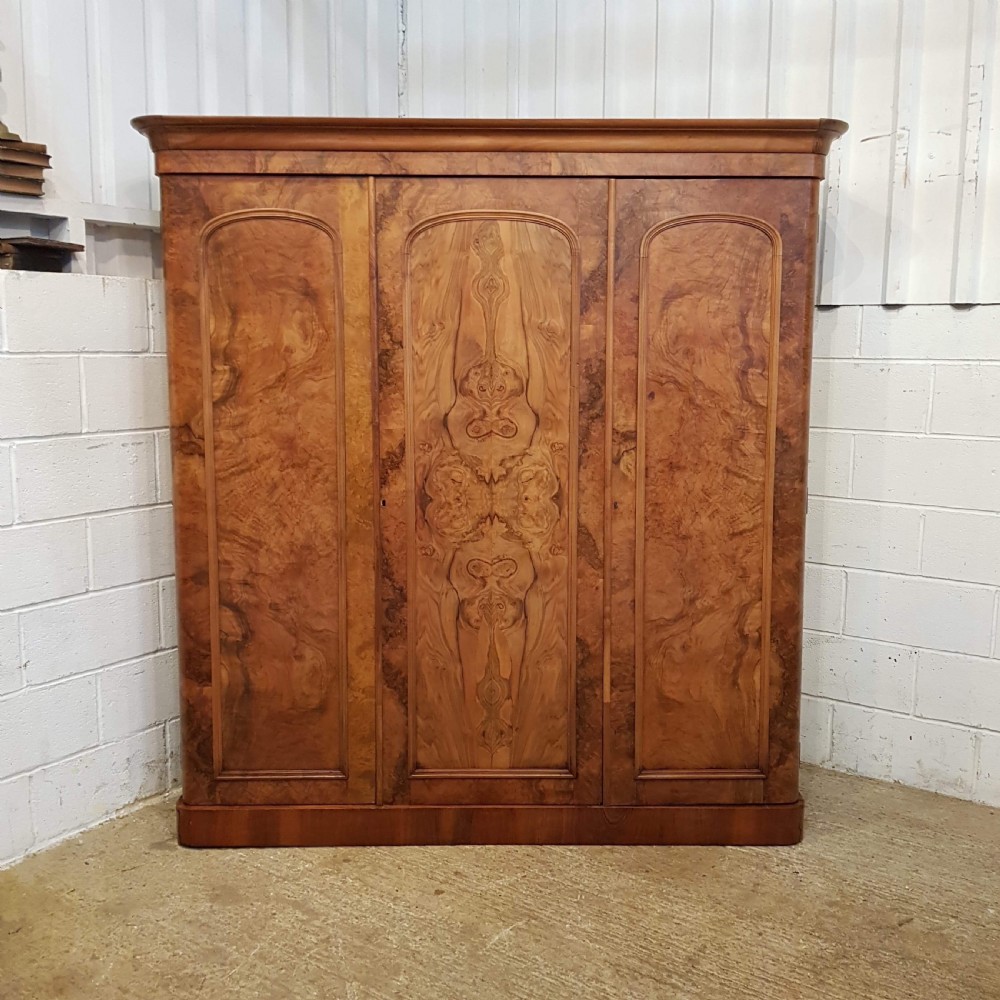 ANTIQUE VICTORIAN BURR WALNUT TRIPLE WARDROBE COMPACTUM C1880 View V
