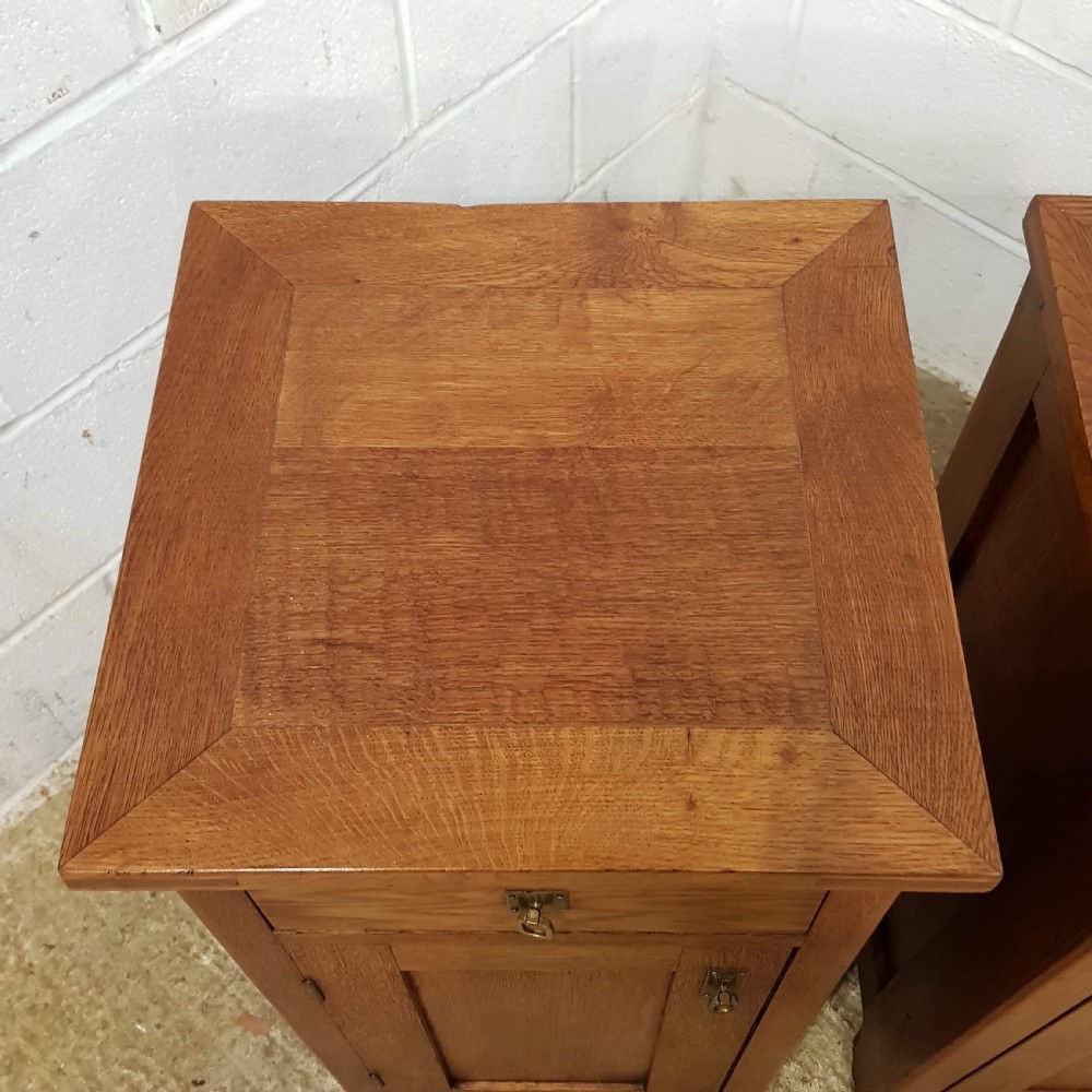 ANTIQUE PAIR ARTS & CRAFTS GOLDEN OAK BEDSIDE CABINETS C1890 View IV