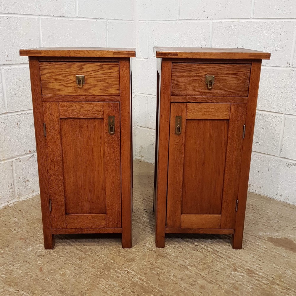 ANTIQUE PAIR ARTS & CRAFTS GOLDEN OAK BEDSIDE CABINETS C1890 View VI