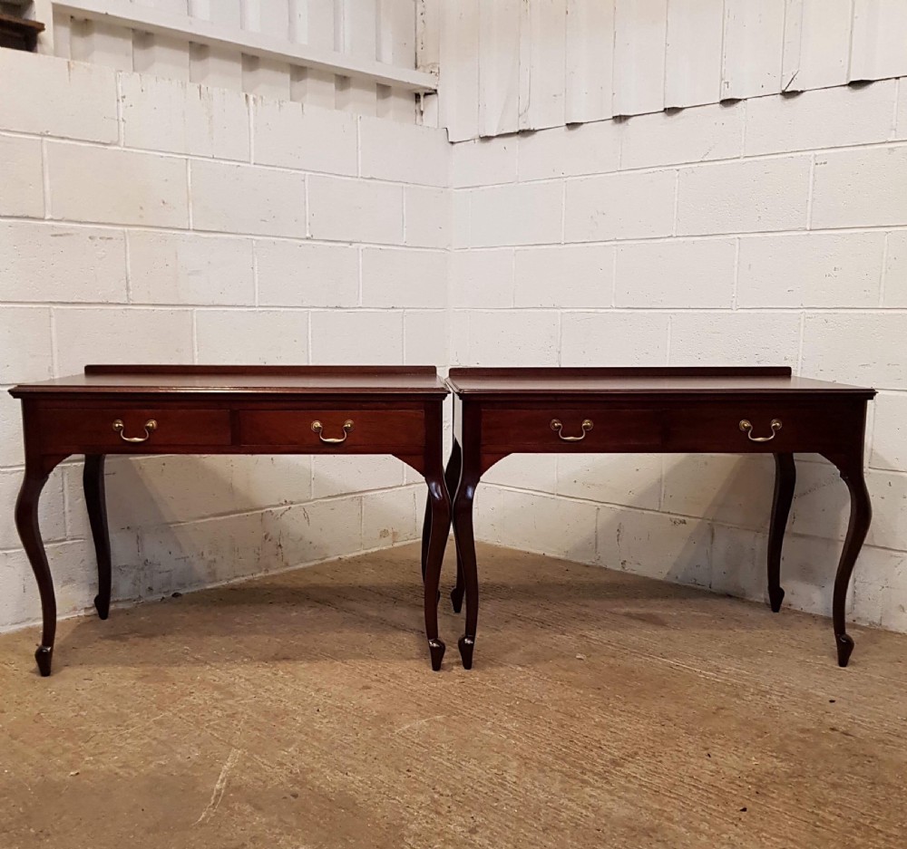 ANTIQUE PAIR OF EDWARDIAN MAHOGANY SIDE TABLES C1900 View VI
