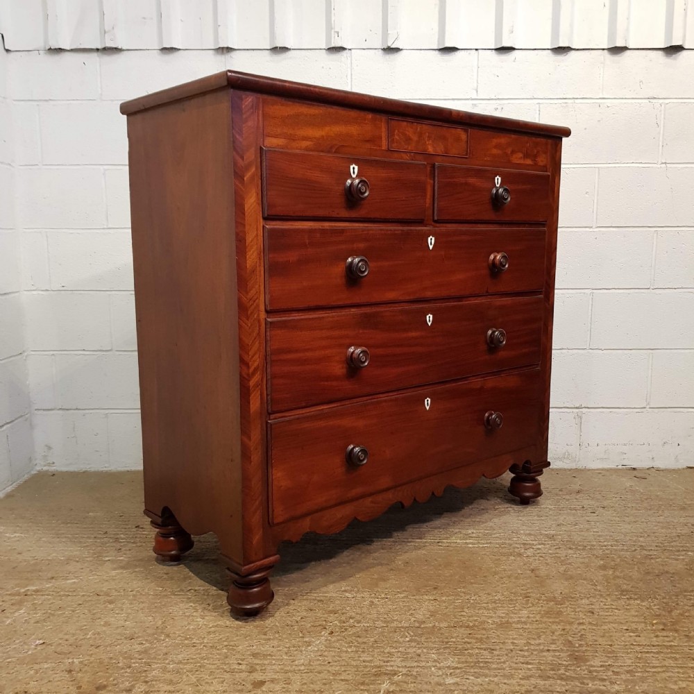 ANTIQUE WILLIAM 1V MAHOGANY CHEST OF DRAWERS  WITH SECRET DRAWER. C1830 View VI