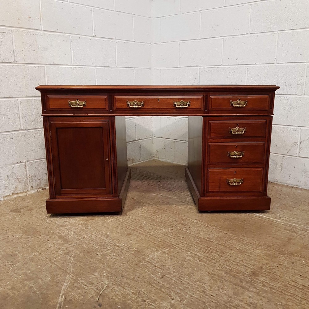 ANTIQUE LATE VICTORIAN MAHOGANY TWIN PEDESTAL DESK C1890  View VI
