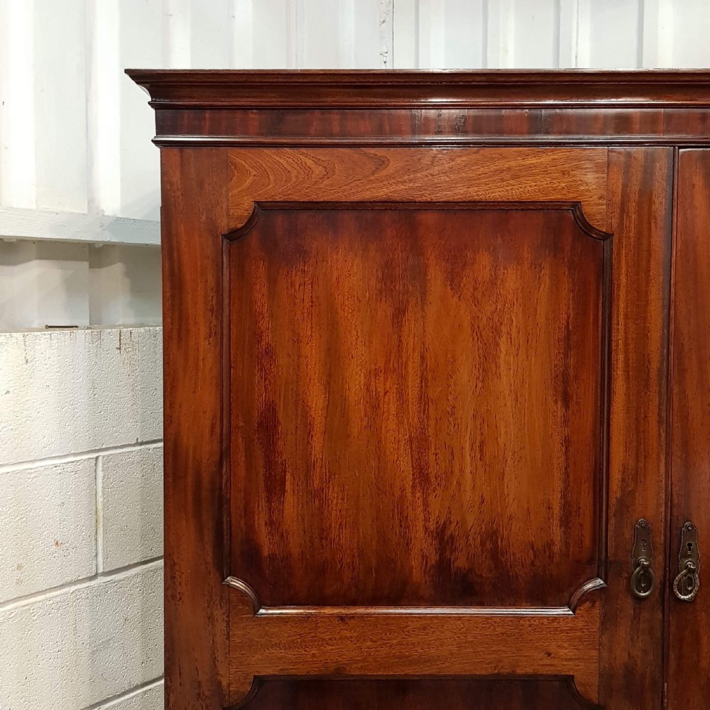 ANTIQUE EDWARDIAN MAHOGANY DOUBLE WARDROBE C1900 View III