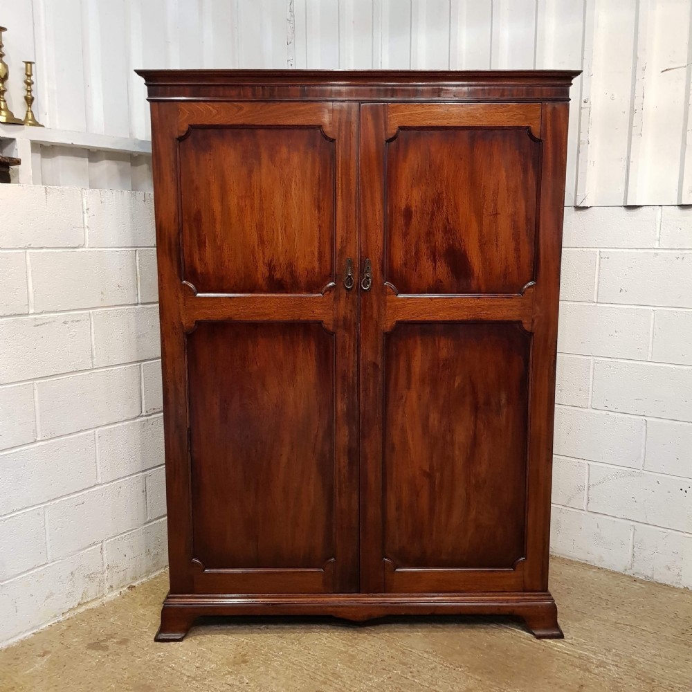 ANTIQUE EDWARDIAN MAHOGANY DOUBLE WARDROBE C1900 View V