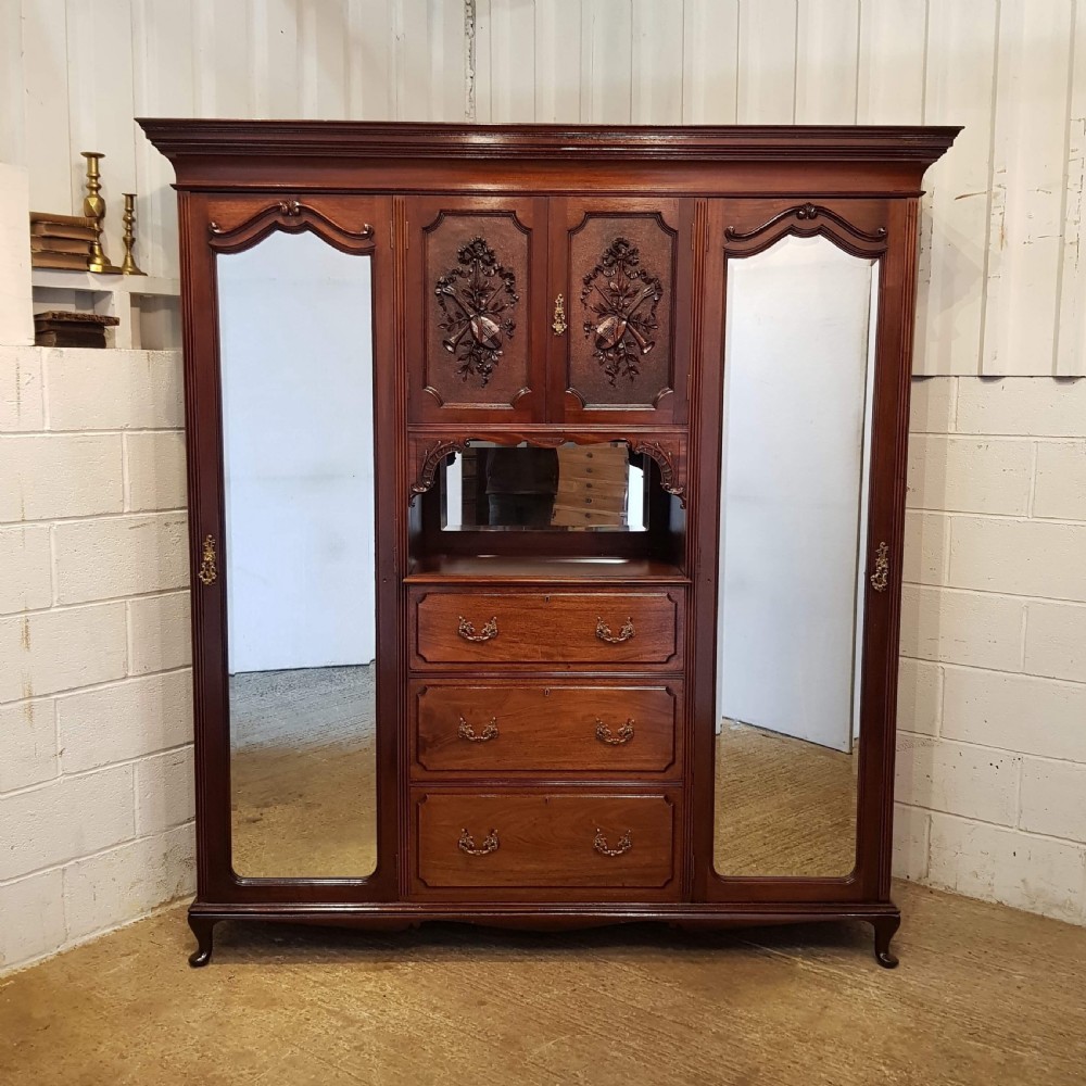 ANTIQUE LATE VICTORIAN MAHOGANY PRINCESS TRIPLE WARDROBE COMPACTUM C1890 View II