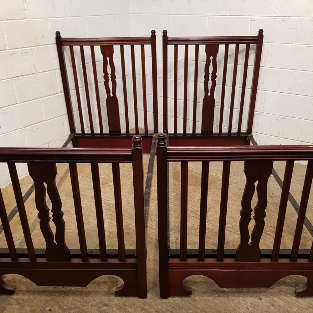 ANTIQUE PAIR LATE VICTORIAN CUBAN MAHOGANY SINGLE BEDS C1890 View IV