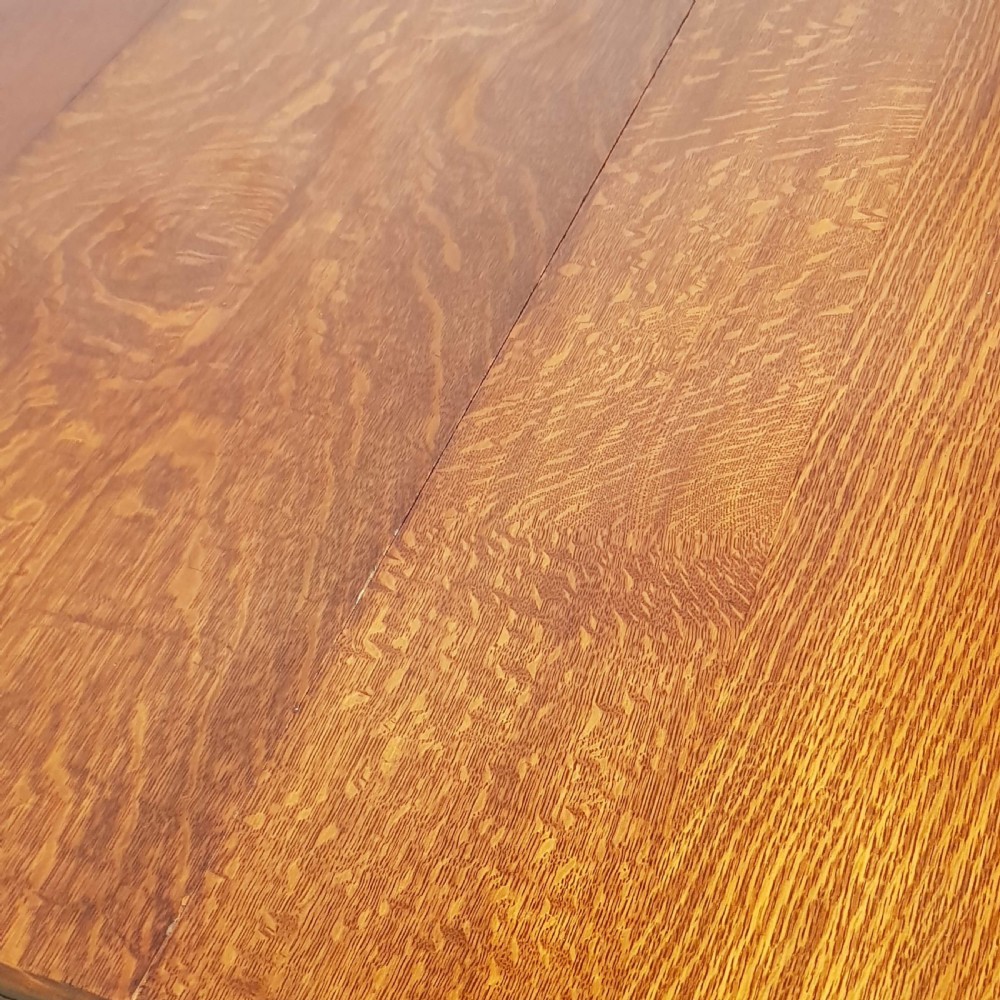 ANTIQUE VICTORIAN OAK EXTNDING DINING TABLE SEATS UP TO TWELVE. C1880 View IX