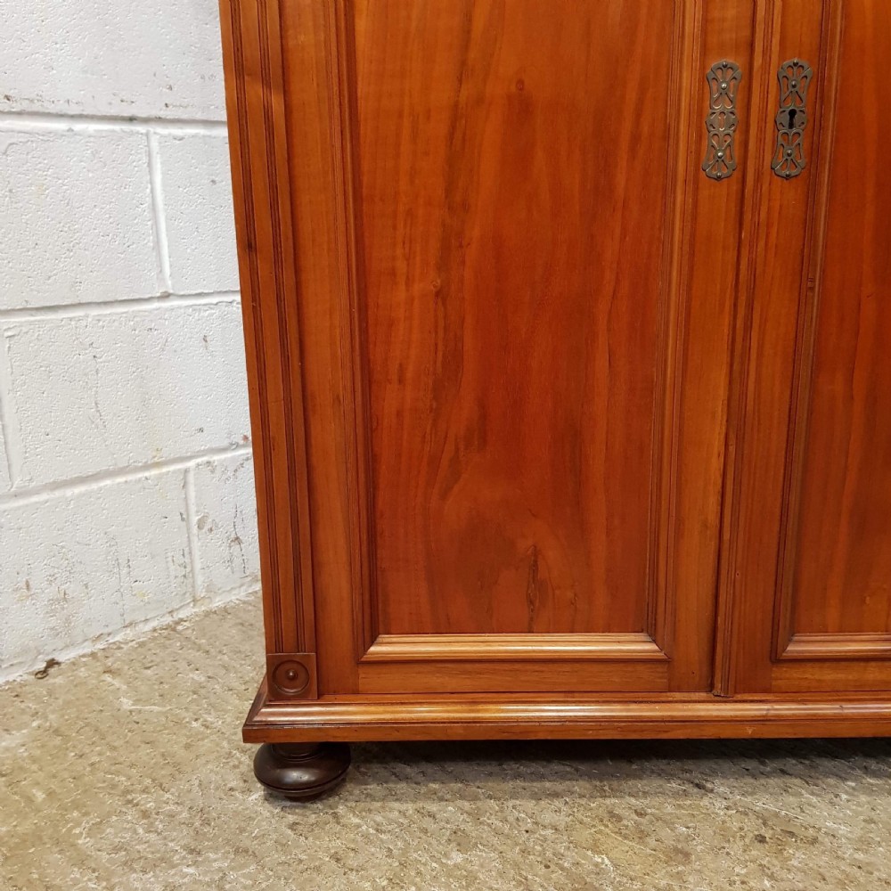 ANTIQUE LATE 19TH CENTURY FRENCH MAHOGANY LINEN CUPBOARD C1890 View IV