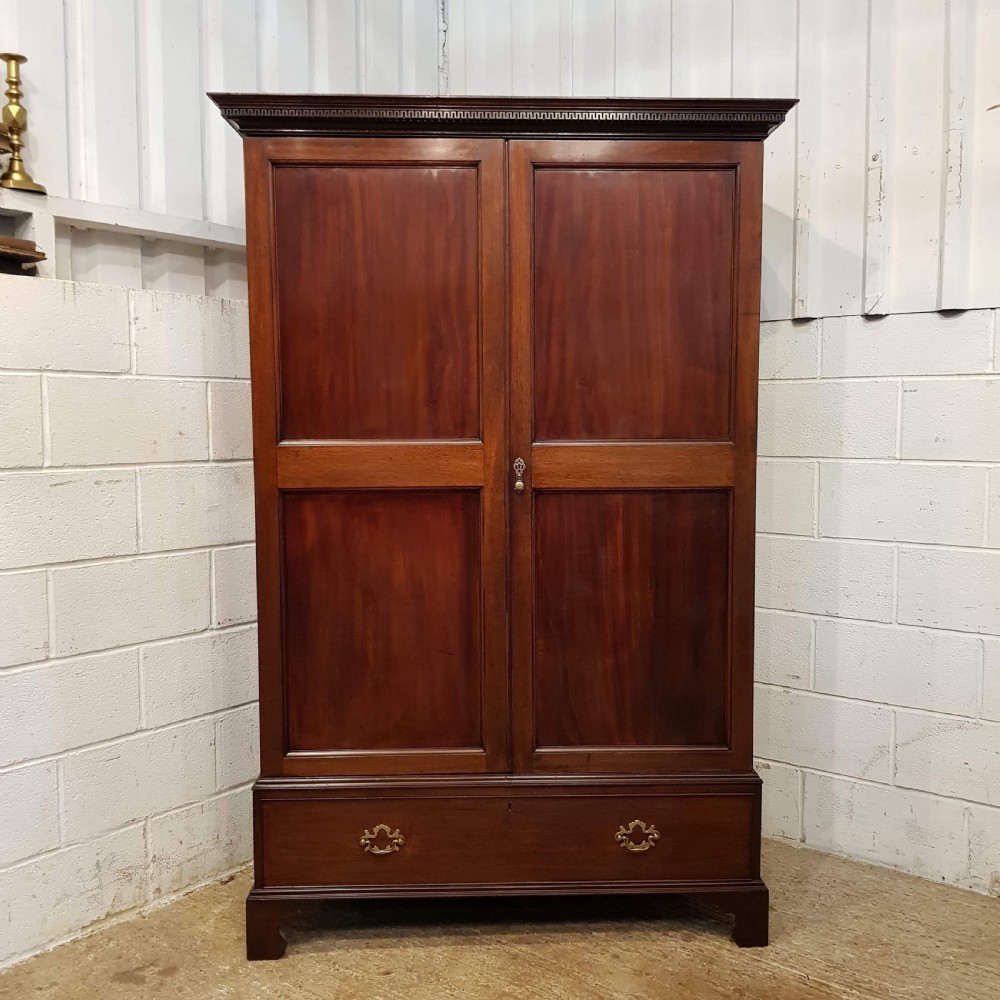 ANTIQUE LATE GEORGIAN PERIOD MAHOGANY DOUBLE WARDROBE C1800 View V